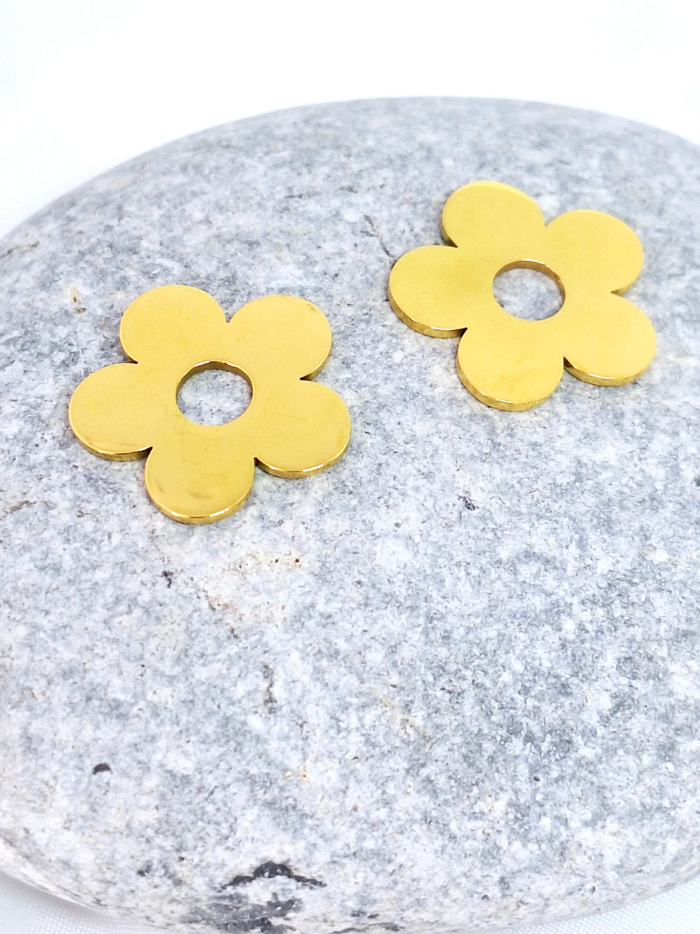Breloque fleur "LITTLE FLORA"