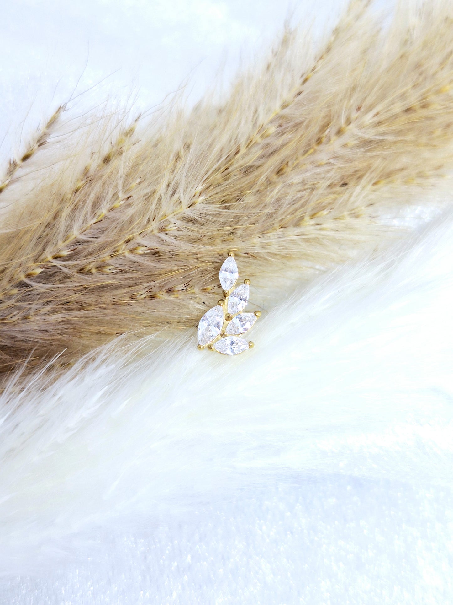 Piercing d'oreilles "LYNE"