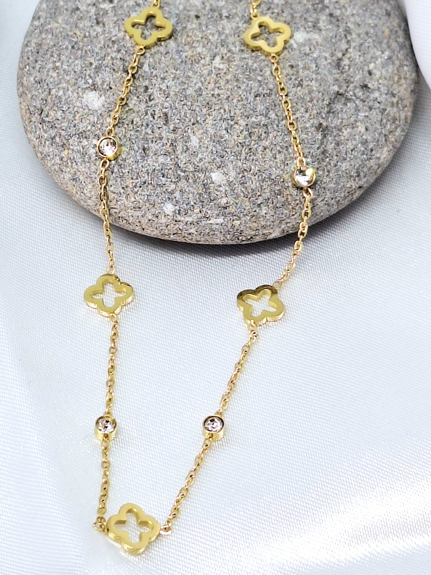 Collier "MAY"