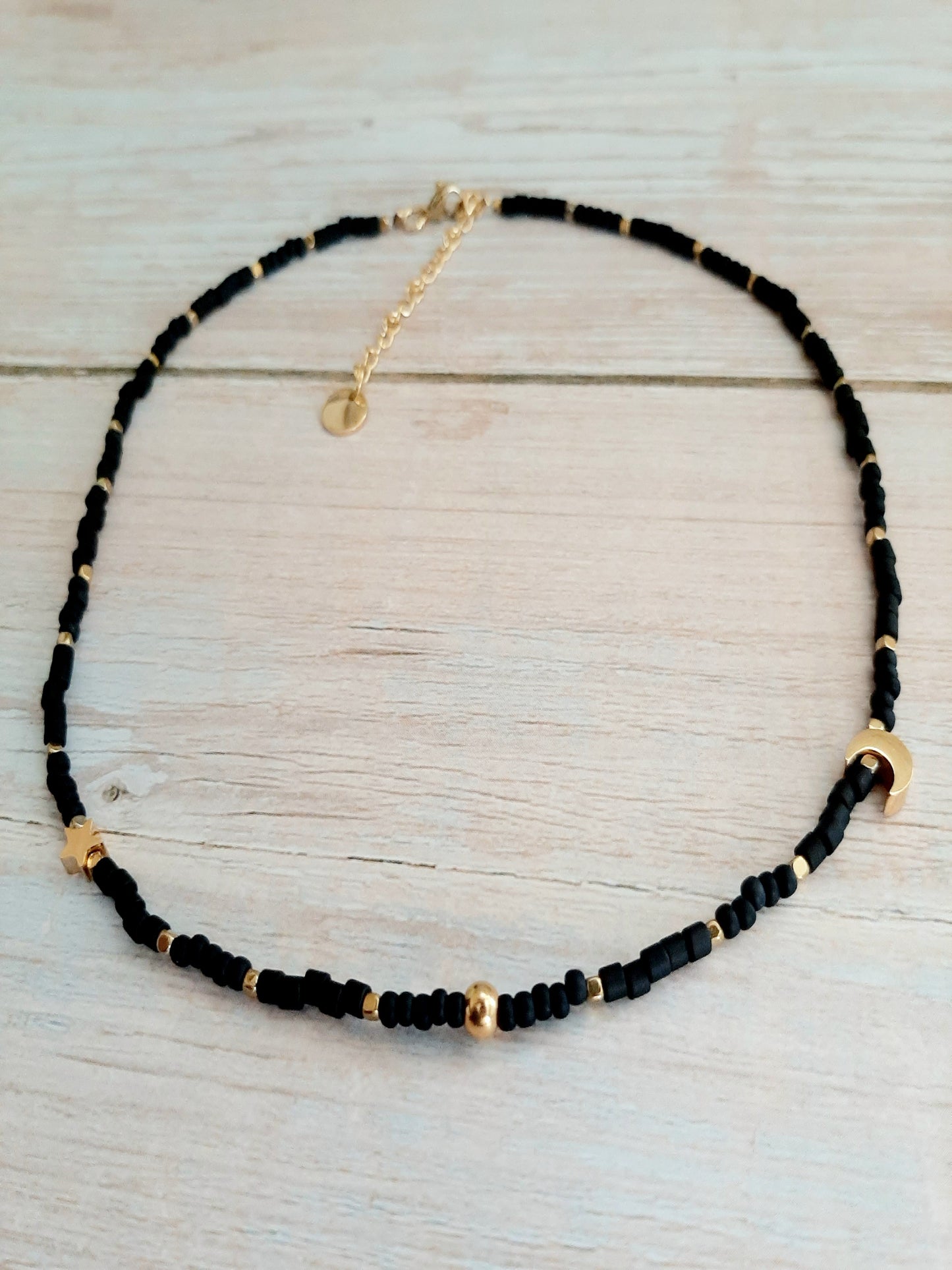 Collier choker "MIDNIGHT" - perles et acier inoxydable doré