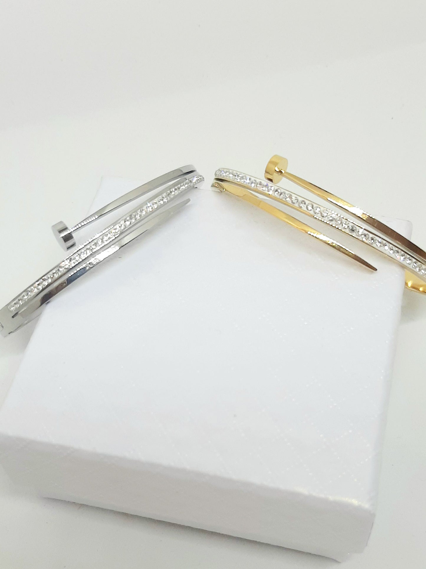 Bracelet jonc "NAIL"