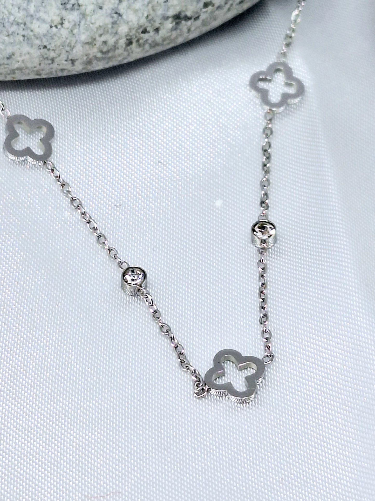 Collier "MAY"