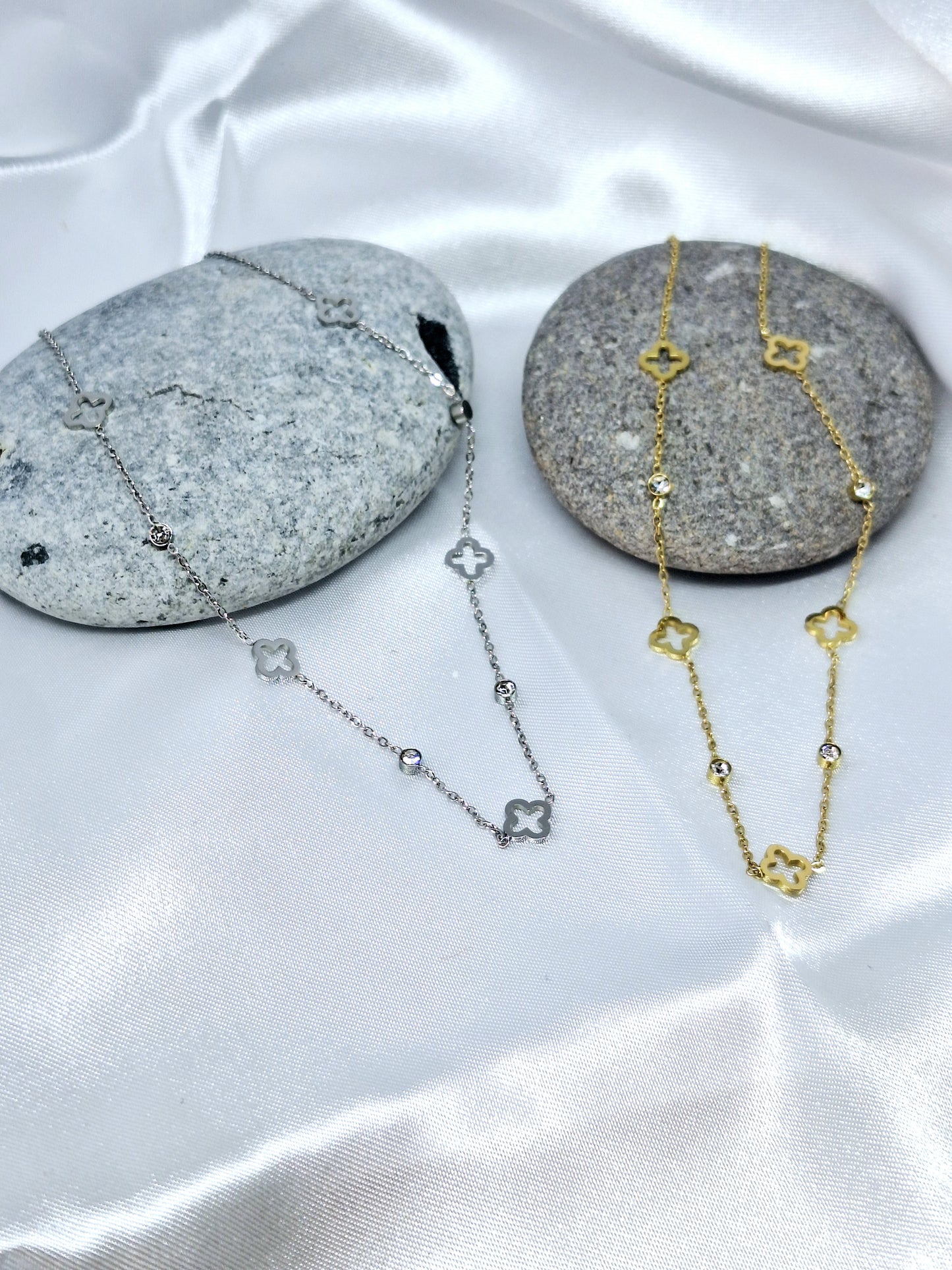 Collier "MAY"